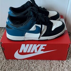 Gently used Nike Dunk Low Size 2.5Y